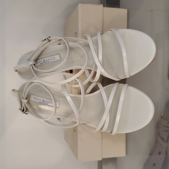 Tony Bianco bone colored Strappy sandal  Size 9 Heel 4” small platform NWTS - Picture 5 of 9